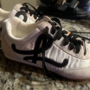 Women’s White Athletic Sneakers with Black Accents